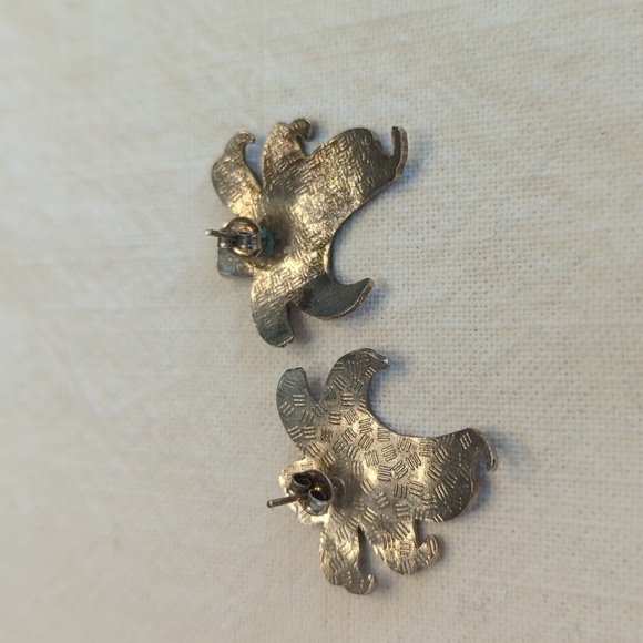 Cloisonne Enamel Lily Earrings - Picture 3 of 3